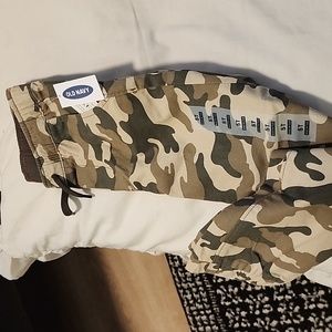 Old navy built-in flex pants